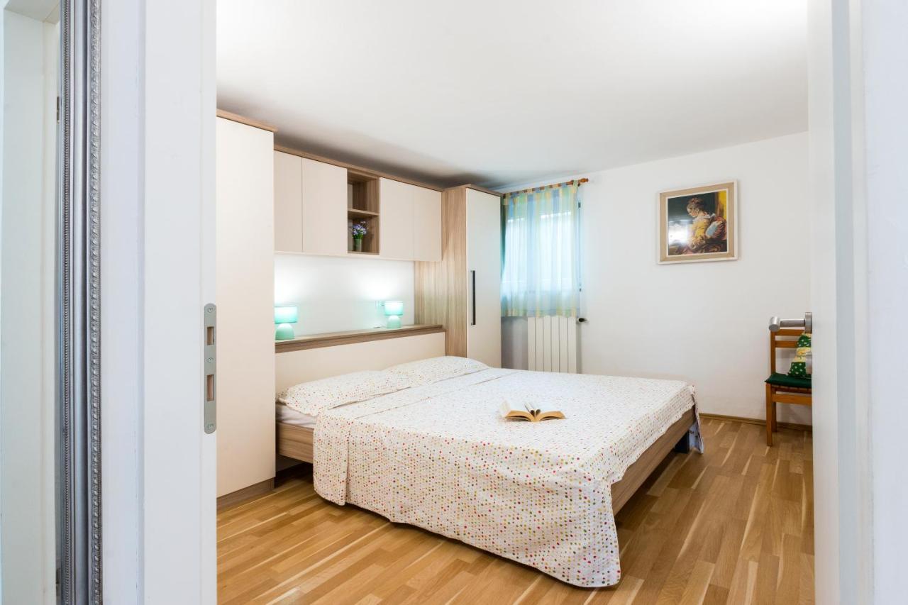 Apartment Katarina Pula Exterior photo